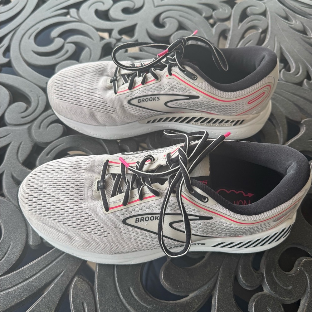 Brooks Light Gray and Pink Athletic Shoes